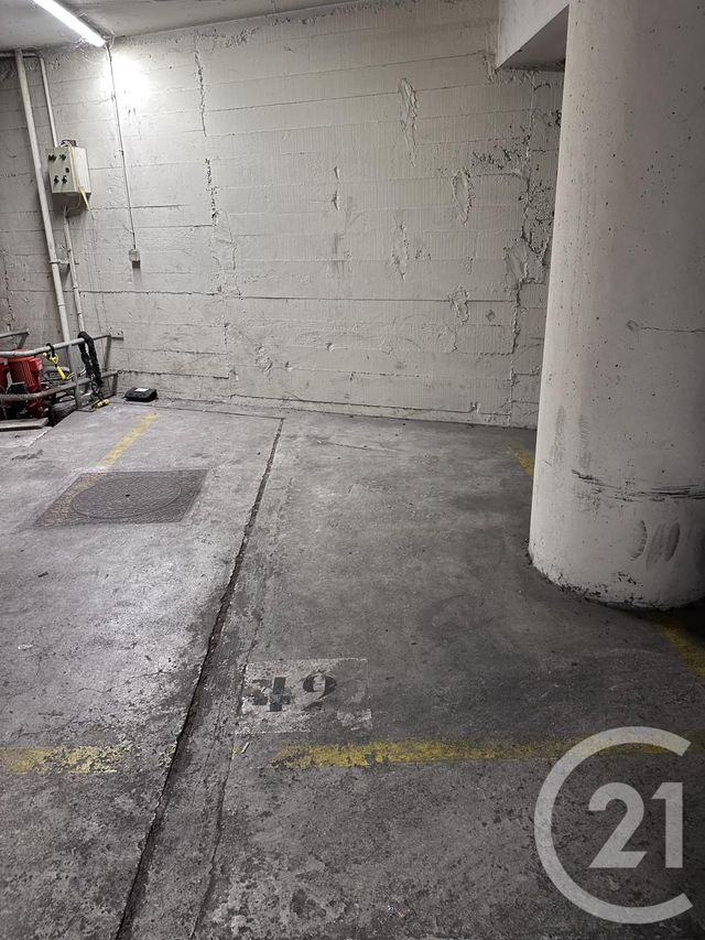 Parking à louer ST MANDE