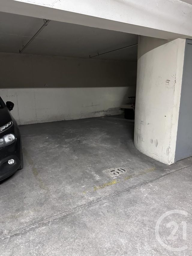 Parking à louer ST MANDE