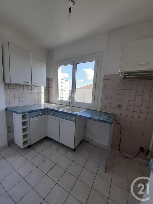 Appartement F2 à louer - 2 pièces - 41.22 m2 - CRETEIL - 94 - ILE-DE-FRANCE - Century 21 S.E.I.C.A.