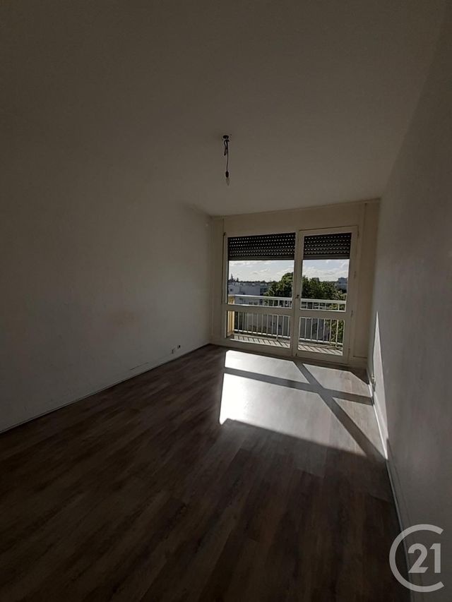 Appartement F2 à louer - 2 pièces - 41.22 m2 - CRETEIL - 94 - ILE-DE-FRANCE - Century 21 S.E.I.C.A.