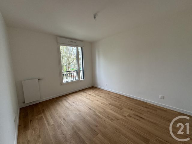 Appartement F2 à louer - 2 pièces - 44.8 m2 - ST MAUR DES FOSSES - 94 - ILE-DE-FRANCE - Century 21 S.E.I.C.A.