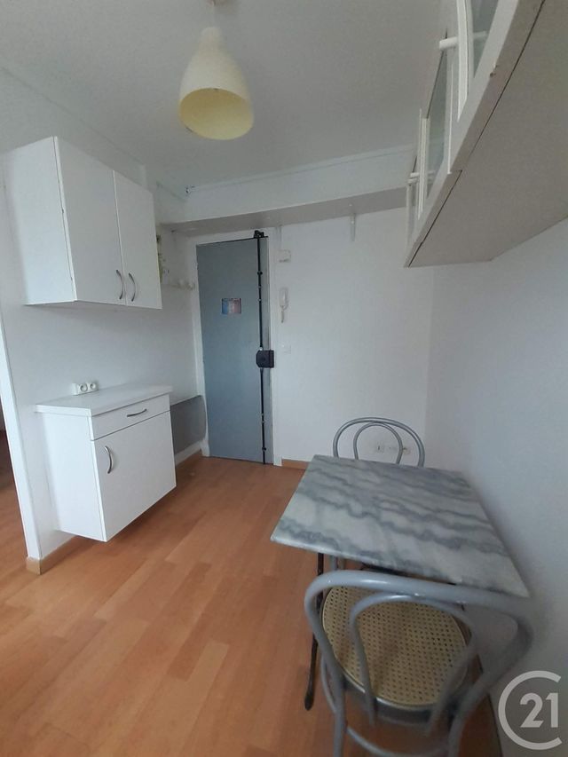 Appartement F1 à louer - 1 pièce - 16.96 m2 - ST MANDE - 94 - ILE-DE-FRANCE - Century 21 S.E.I.C.A.