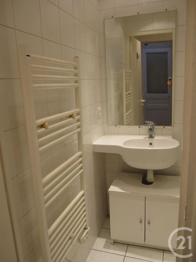 Appartement F2 à louer - 2 pièces - 28.78 m2 - ST MANDE - 94 - ILE-DE-FRANCE - Century 21 S.E.I.C.A.