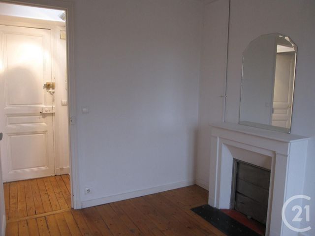 Appartement F2 à louer - 2 pièces - 28.78 m2 - ST MANDE - 94 - ILE-DE-FRANCE - Century 21 S.E.I.C.A.