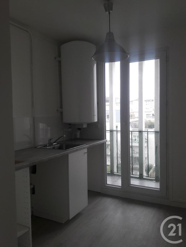 Appartement F4 à louer - 4 pièces - 64.0 m2 - CHARENTON LE PONT - 94 - ILE-DE-FRANCE - Century 21 S.E.I.C.A.