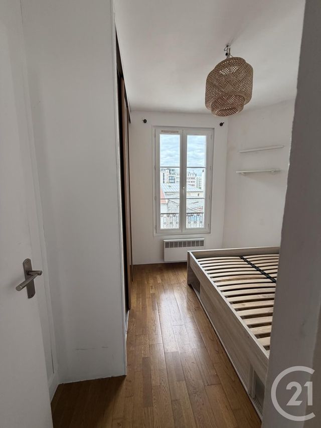 Appartement T2 à vendre - 2 pièces - 43.83 m2 - CHARENTON LE PONT - 94 - ILE-DE-FRANCE - Century 21 S.E.I.C.A.