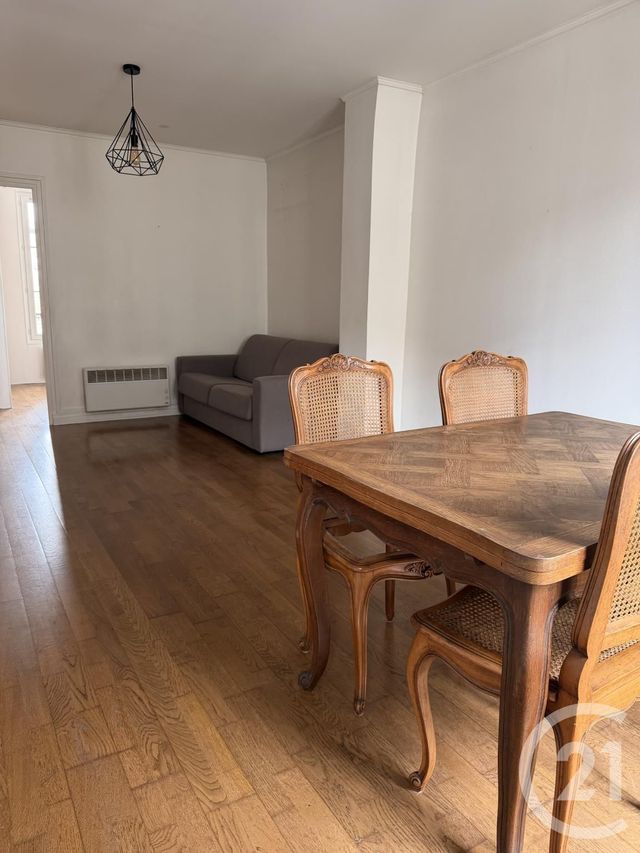 Appartement T2 à vendre - 2 pièces - 43.83 m2 - CHARENTON LE PONT - 94 - ILE-DE-FRANCE - Century 21 S.E.I.C.A.