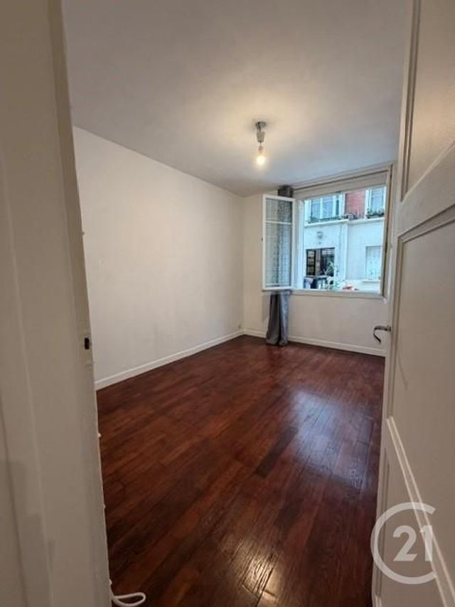 Appartement à vendre - 2 pièces - 32.56 m2 - ST MANDE - 94 - ILE-DE-FRANCE - Century 21 S.E.I.C.A.