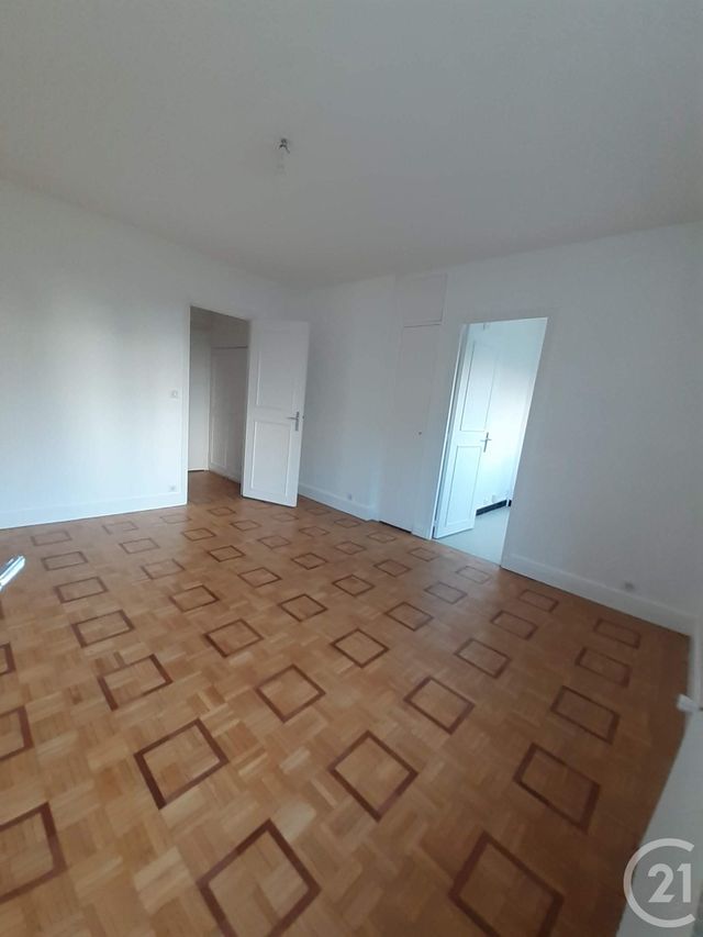Appartement Studio à louer - 1 pièce - 27.02 m2 - ST MANDE - 94 - ILE-DE-FRANCE - Century 21 S.E.I.C.A.
