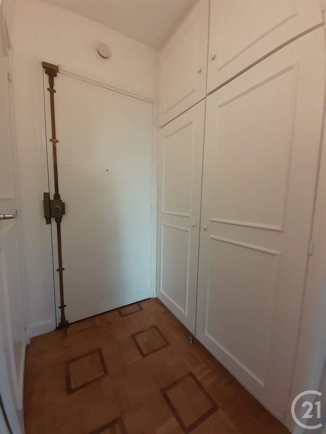 Appartement Studio à louer - 1 pièce - 27.02 m2 - ST MANDE - 94 - ILE-DE-FRANCE - Century 21 S.E.I.C.A.