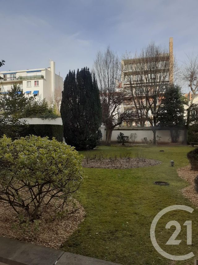 Appartement Studio à louer - 1 pièce - 27.02 m2 - ST MANDE - 94 - ILE-DE-FRANCE - Century 21 S.E.I.C.A.