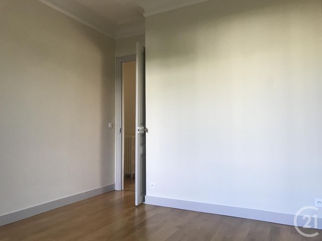 Appartement F5 à louer - 5 pièces - 101.29 m2 - ST MANDE - 94 - ILE-DE-FRANCE - Century 21 S.E.I.C.A.
